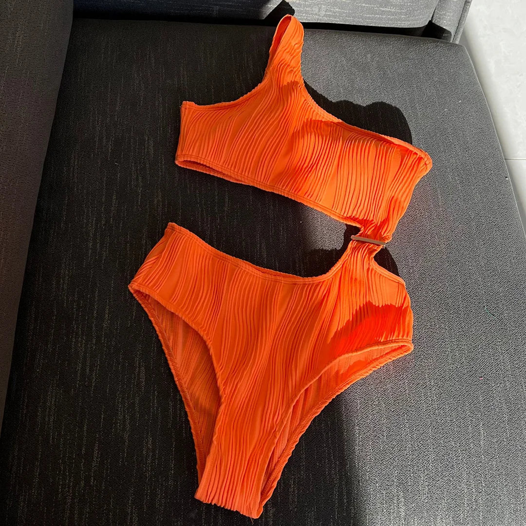 New Asymmetric Cut Out Wrinkled One Piece Swimsuit Women Swimwear Female One Shoulder Padded Bather Bathing Suit Swim Lady V4100