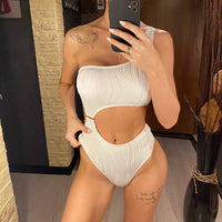 New Asymmetric Cut Out Wrinkled One Piece Swimsuit Women Swimwear Female One Shoulder Padded Bather Bathing Suit Swim Lady V4100
