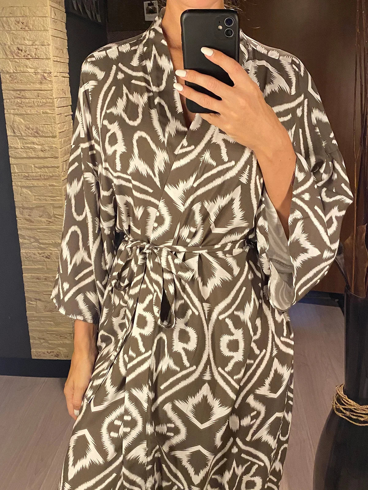 Printed Long Sleeve With Belt V Neck Beach Dress Beach Wear Beachwear Beach Cover Up Cover-upsWomen sunscreen clothing V6174