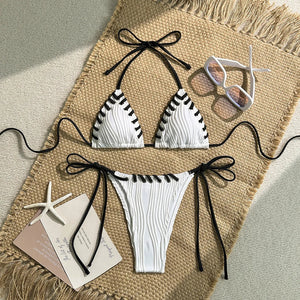Bikini triangle côtelé tour de cou à lacets blanc